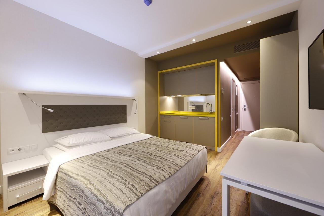Apartments In Alliance Батуми Екстериор снимка