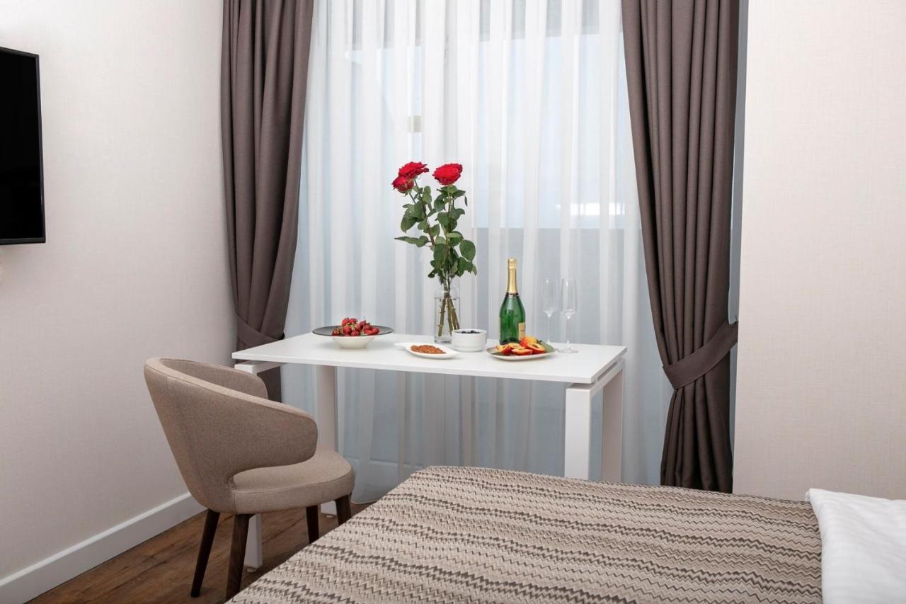 Apartments In Alliance Батуми Екстериор снимка